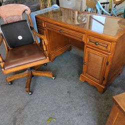 Executive Desk And Chair 