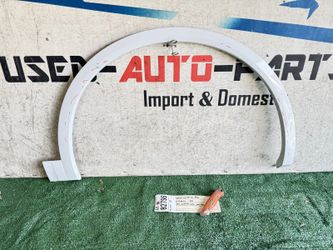 2021 - 2022- 2023 - 2024 AUDI Q5 FRONT RIGHT FENDER FLARE ARCH MOLDING OEM AY82796