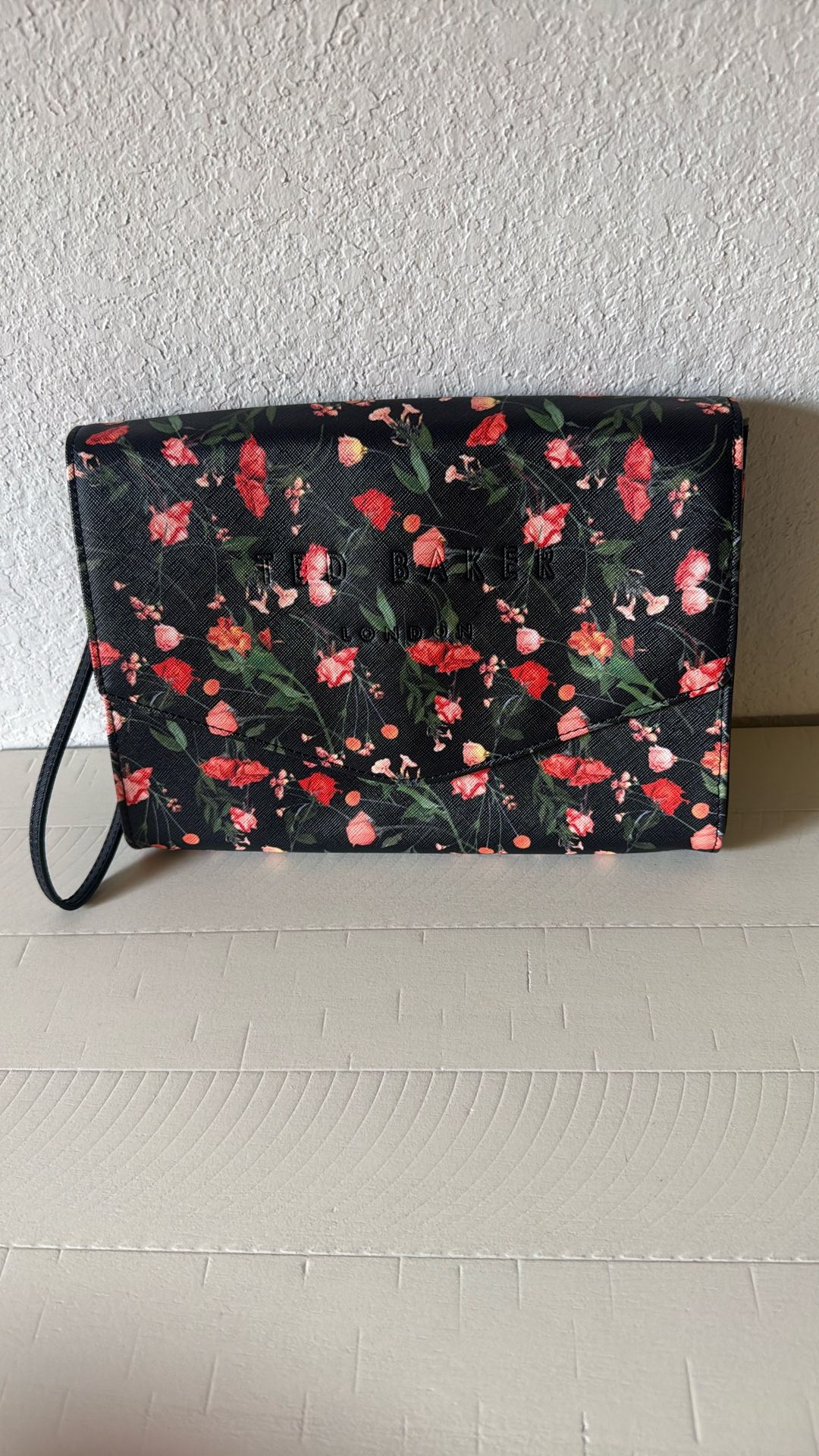 TED BAKER Wristlet Purse