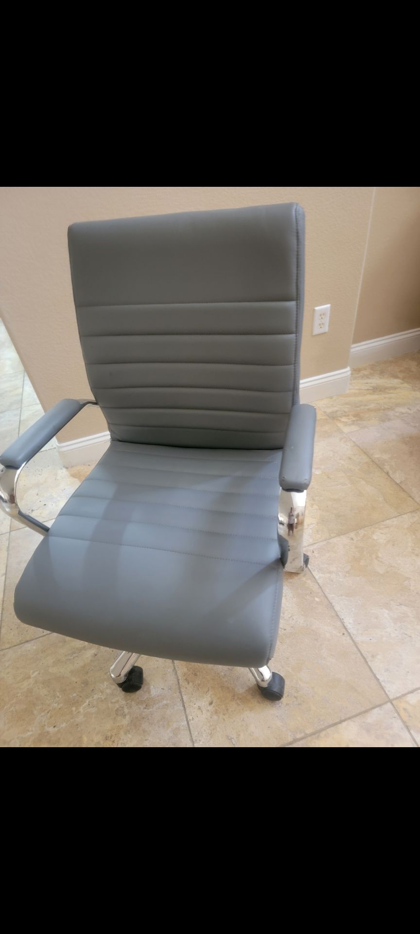 Office chair good condition .