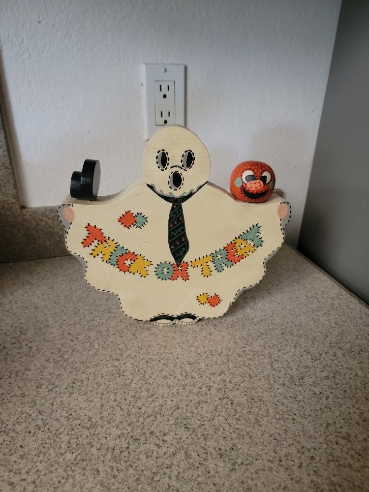 Halloween Decor