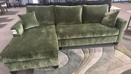 Brand New Oak Hollow Sectional with Chaise