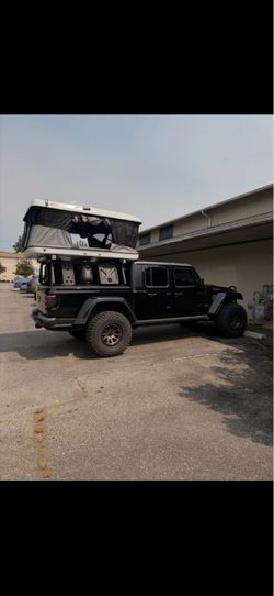 Jeep gladiator overland setup/James baroud tent
