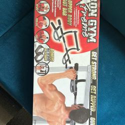 Iron Gym Pull Up Bar