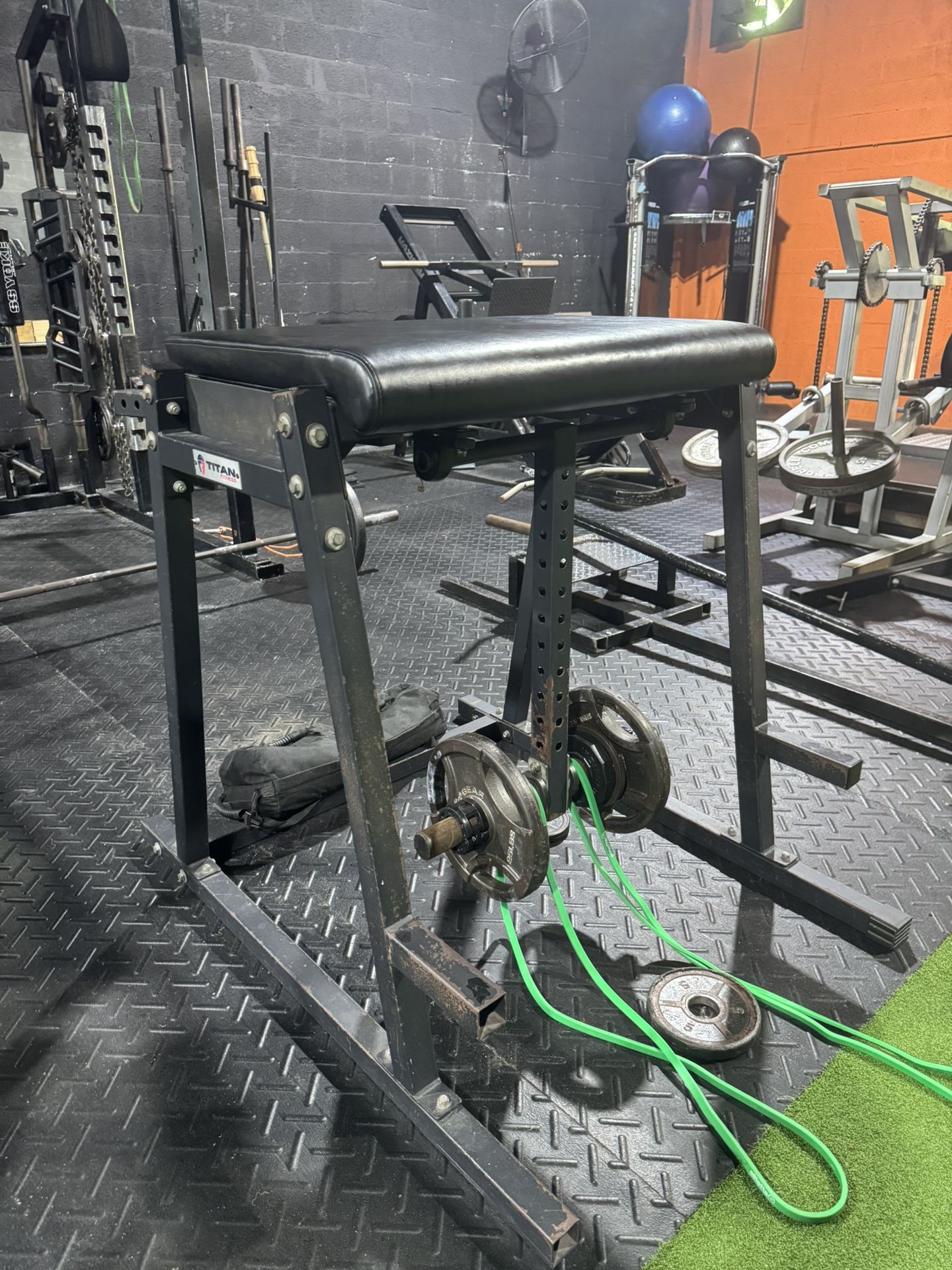 Reverse Hyper Titan - Commercial Grade