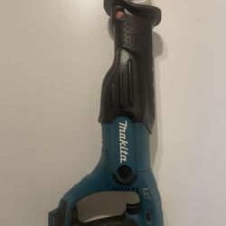 Makita 18V LXT Lithium-Ion Cordless Variable Speed Reciprocating Saw, model XRJ03 and various blades