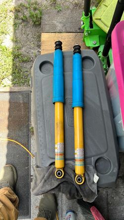 Toyota Tacoma rear shocks