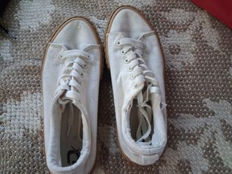 Do Sport sneakers