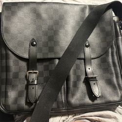 Louis Vuitton Christopher Messenger 