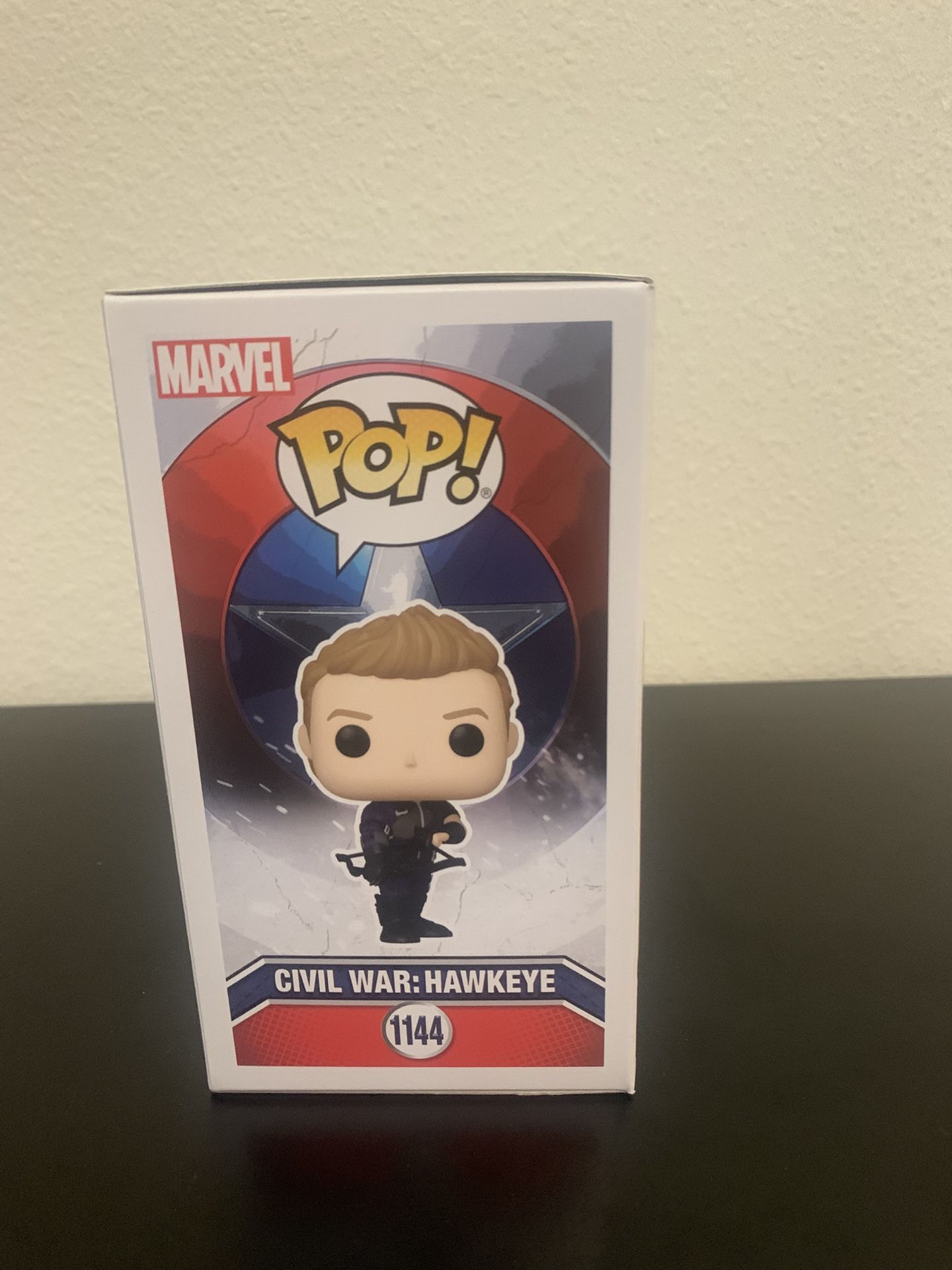 Hawkeye Build a Scene Funko Pop