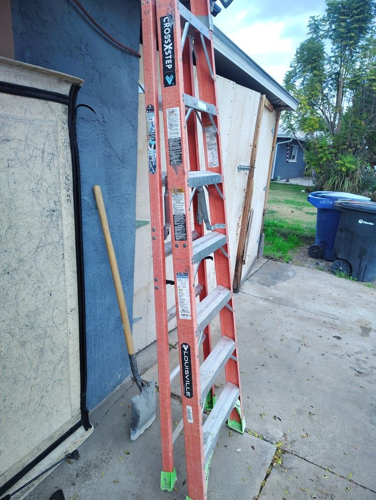 8 Ft Cross Step Louisville Ladder