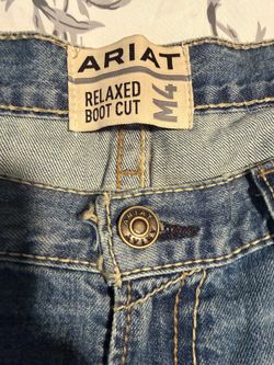 Ariat relaxed boot cut M4 38”x 32”