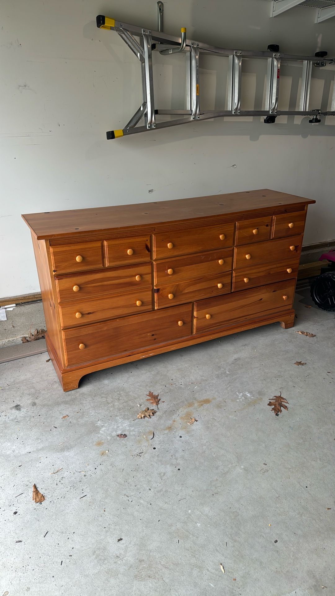 8 Drawer Wooden Dresser