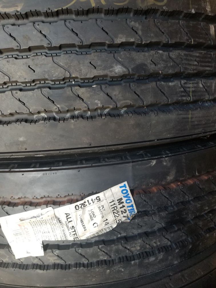 11225 Trailer Tire 14ply