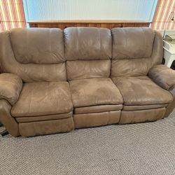 Couch With Reclining Seats 
