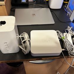 Apple AirPort Time Capsule + AirPort Extreme (Bundle) – WiFi Router & Backup Storage