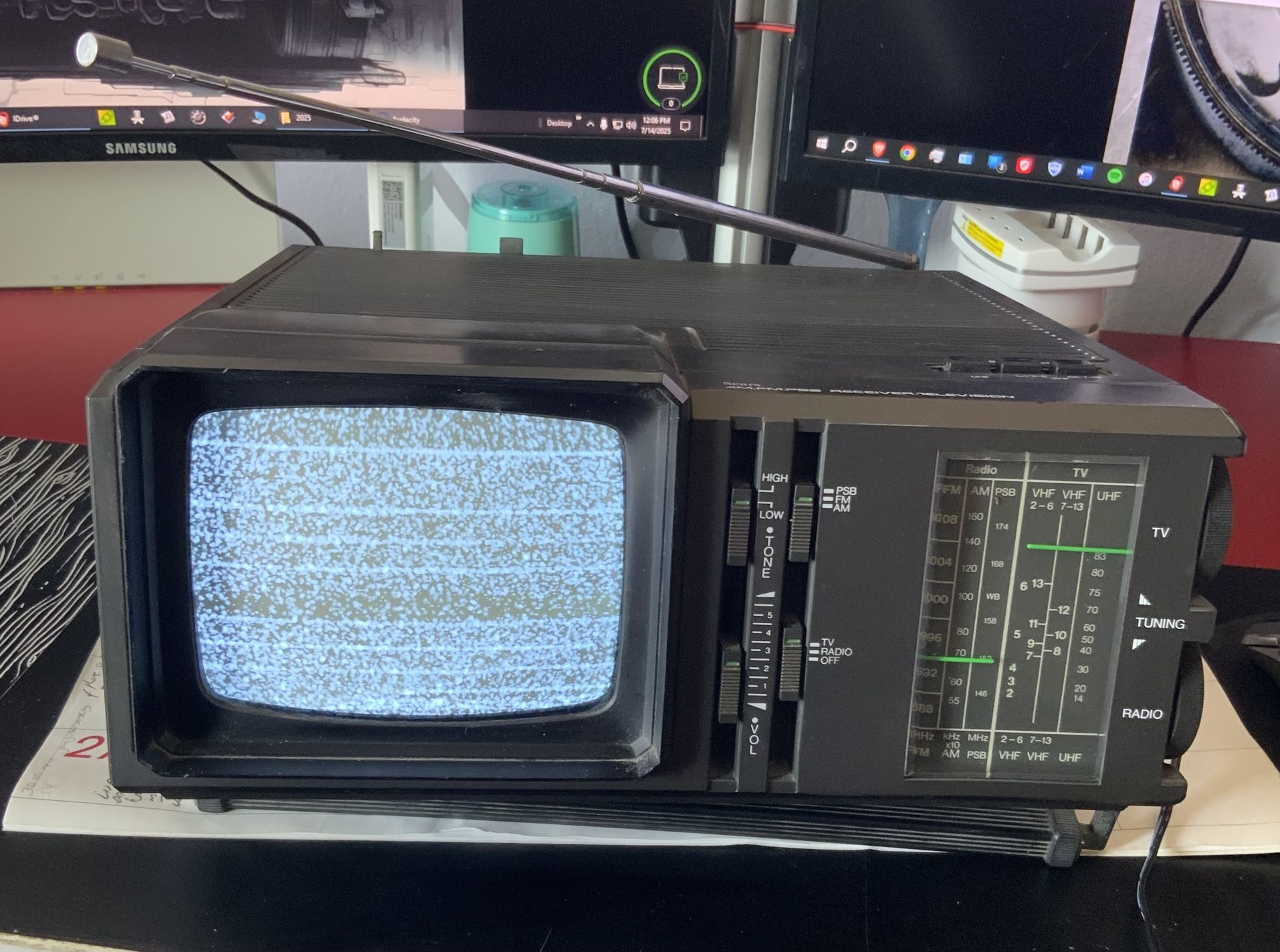 Sears PSB 580 Portable Receiver Television Radio 5" screen 1980s works
