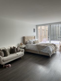 Beautiful Tufted Bed Frame w/ Mattress & Box Spring