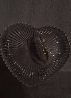 Lead crystal heart bowl