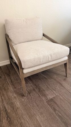 Accent chair