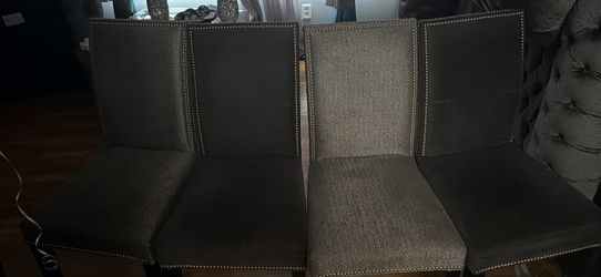 4 DINING ROOM CHAIRS