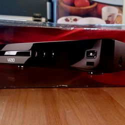 New Open Box Vizio Blu Ray Player With Apps Model VBR 121