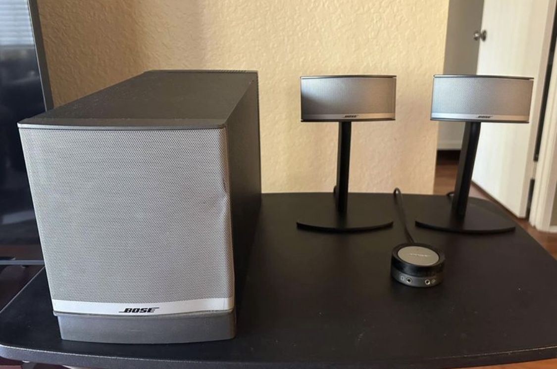 Bose COMPANION 5 multimedia speaker system