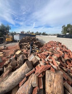 FIREWOOD -DRY EUCALYPTUS