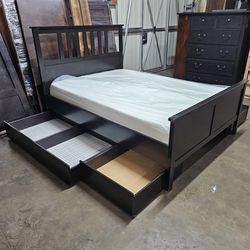 Full bed and mattress