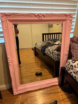 Pink mirror
