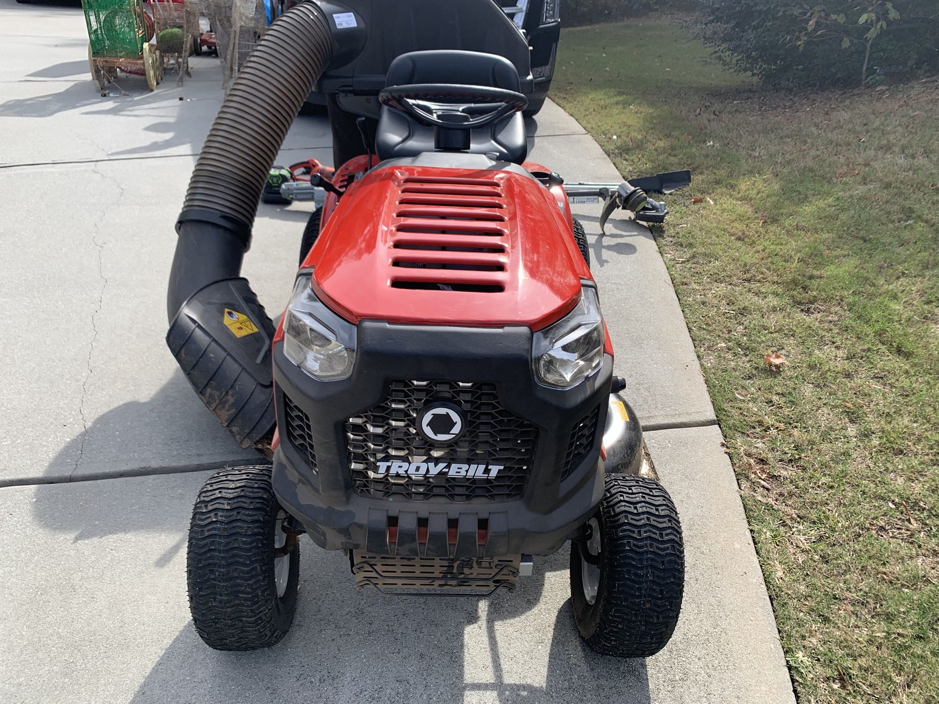 Troy Bilt riding lawn mower