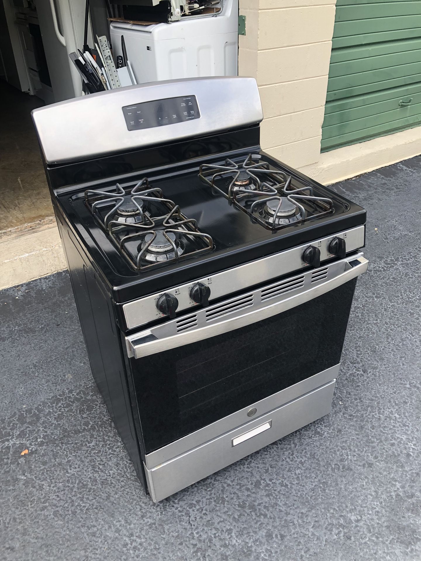 GE Stainless Gas Range