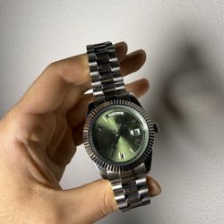 (200$)Rolex Day-Date 40 Green Dial