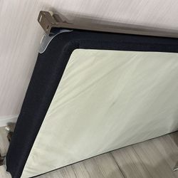 Twin Box spring And Roller Metal Base Free