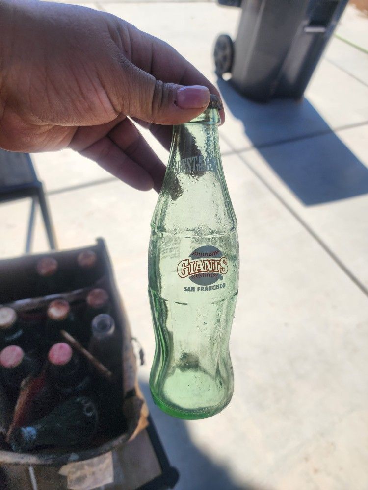 Hecka Old Giants Coke Bottles