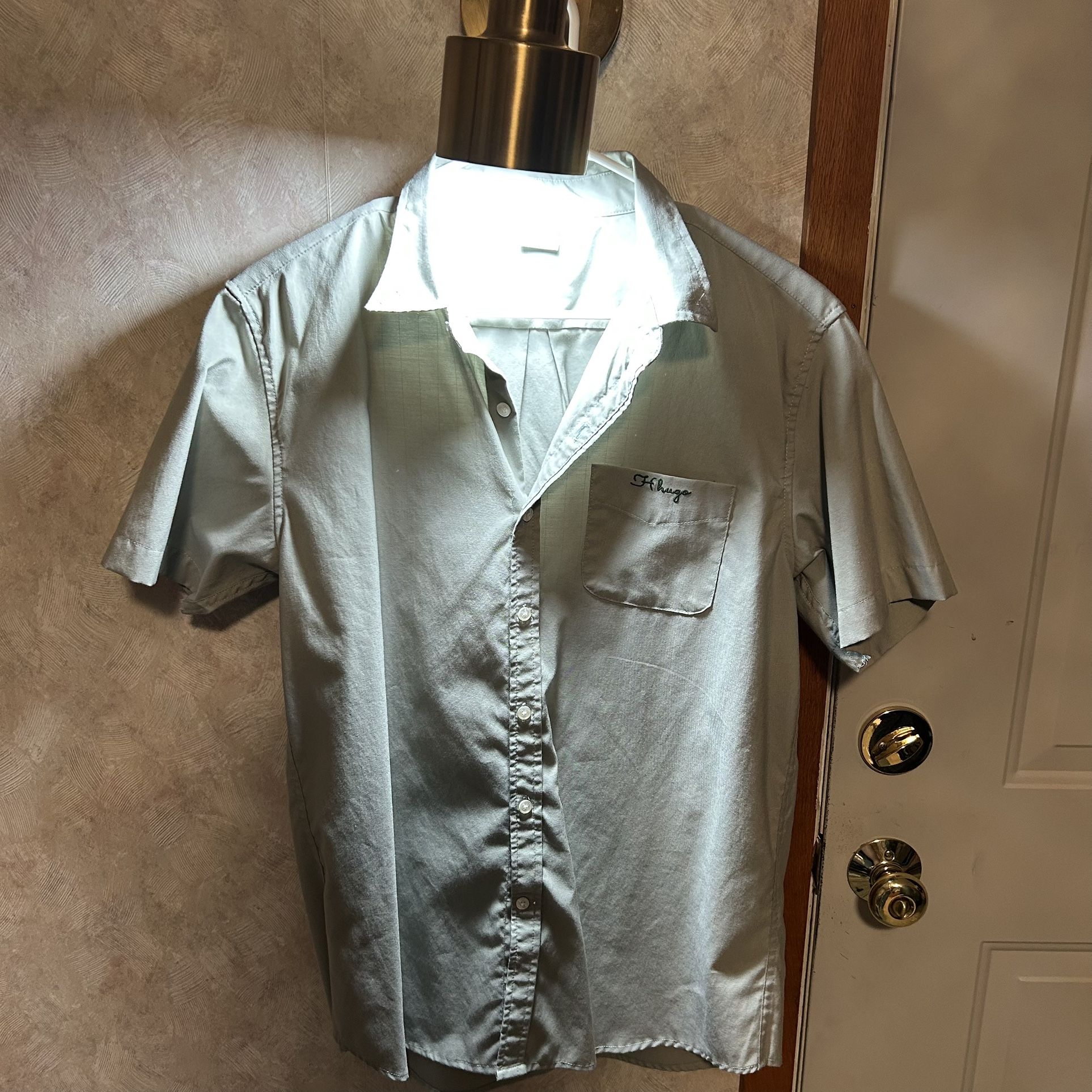Men’s Button Up XL Size Shirt