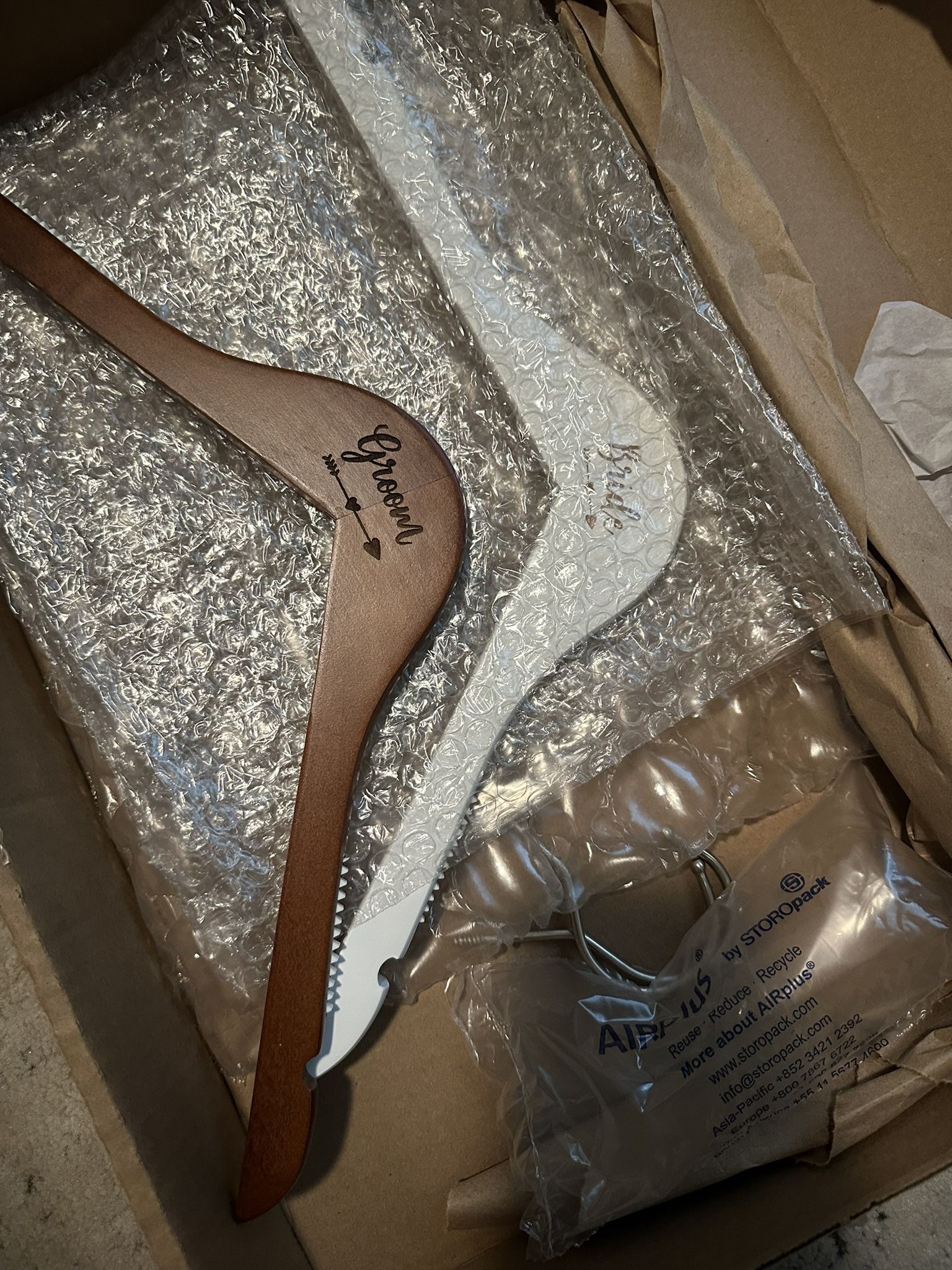 Bridal Hangers - Bride & Groom