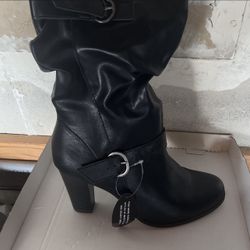 Women’s Black Boots Size 8