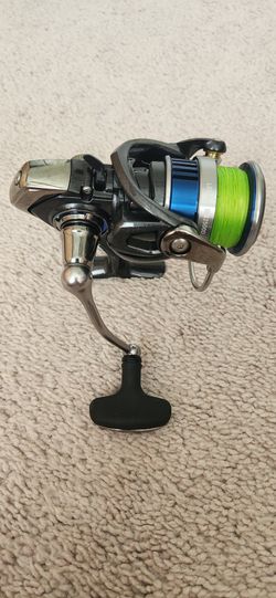 Diawa Legalis LT 2500D Reel With Braid for Sale in Lake Worth, FL