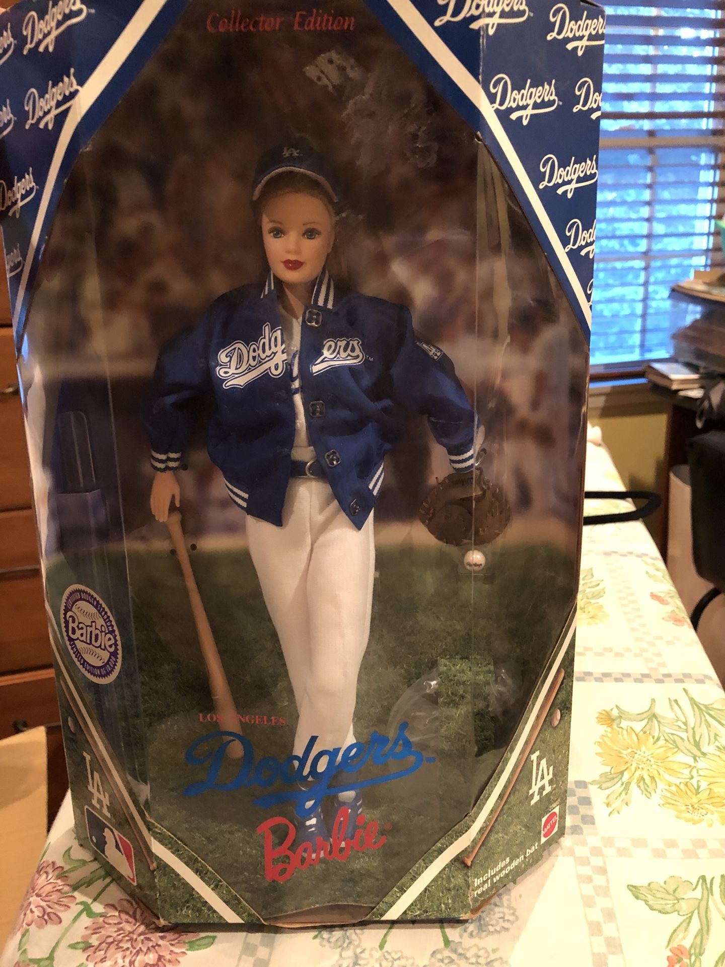 Girls la dodger Barbie doll