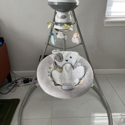 Electric Baby Swing - Fisher Price