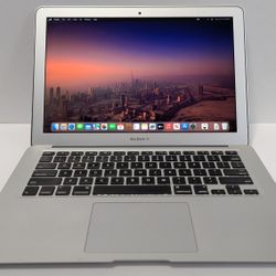 13.3" MacBook Air 2017 Laptop Sequoia 15.2