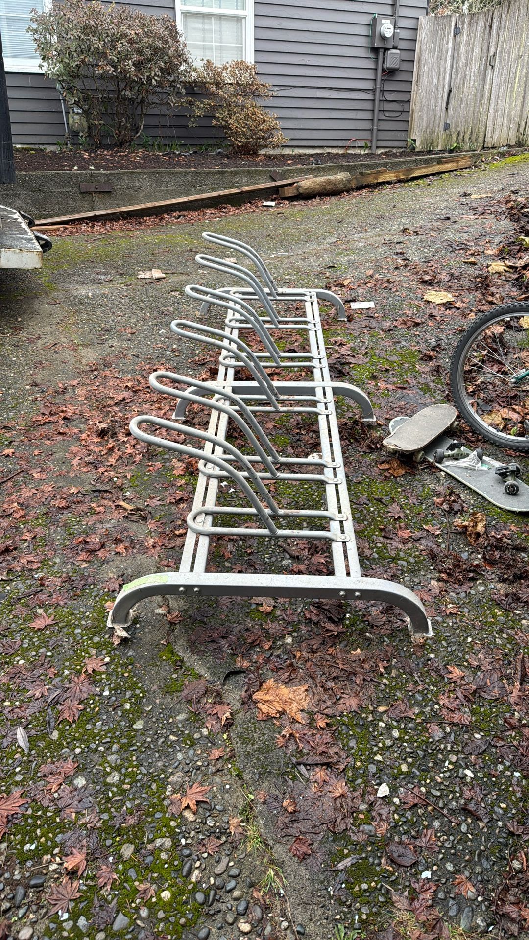 6 Bike Bicycle Rack. Heavy Duty