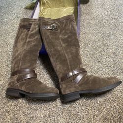 Knee High Boots Size 7
