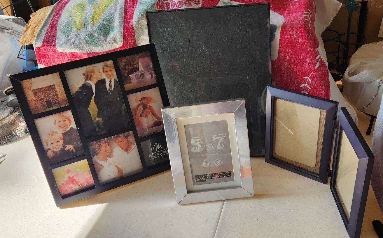 Photo Frame 4Pc Set For $5 Total