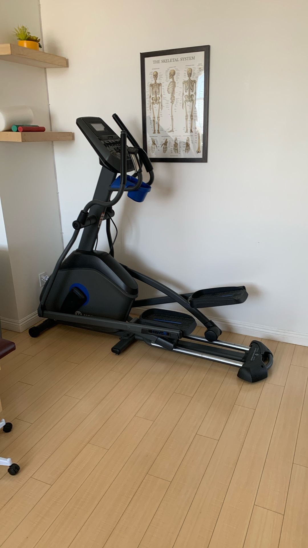 Brand New Horizon Elliptical 7.0