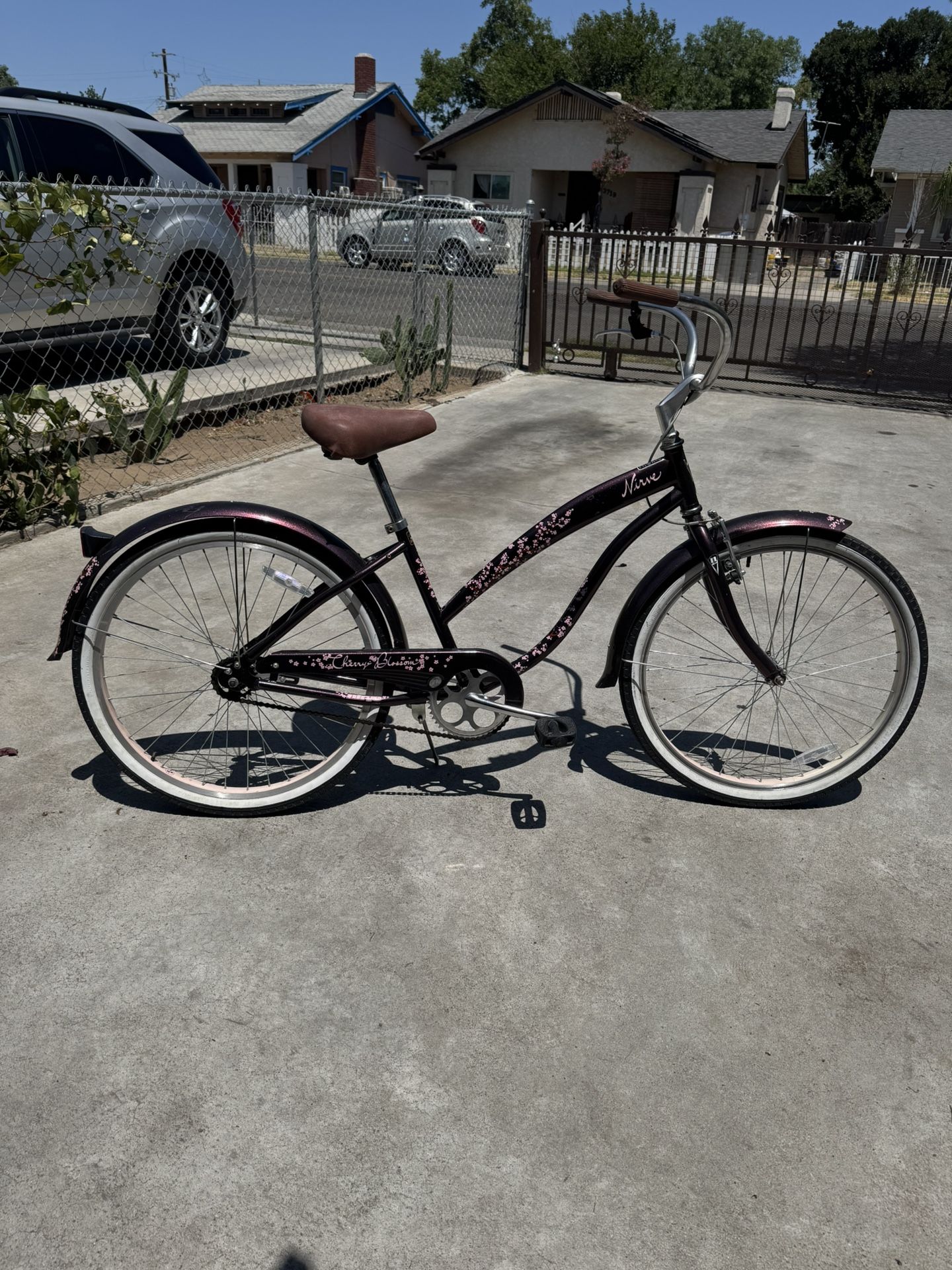 Nirve Cherry Blossom Cruiser Bike 26”
