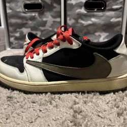 Travis Scott Olive
