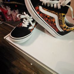Vans 