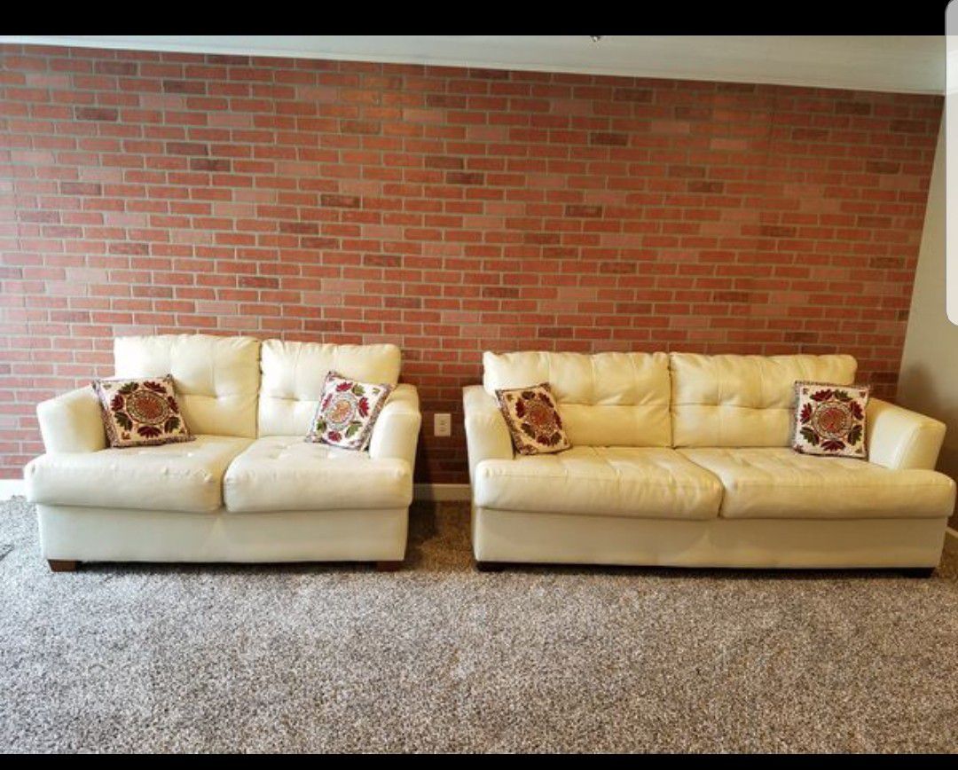 White leather sofa set